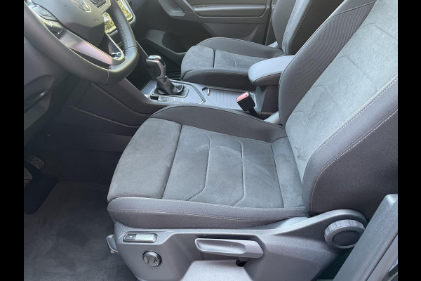 Volkswagen Tiguan 1.5 TSI 150pk DSG Elegance | Navigatie | Apple Carplay/Android Auto | Parkeersensoren | Camera | Adaptive Cruise Control | Stuur-en stoelverwarming | Matrix LED-koplampen | Virtual Cockpit | Getinte ramen | Climate Control | ErgoActive stoelen