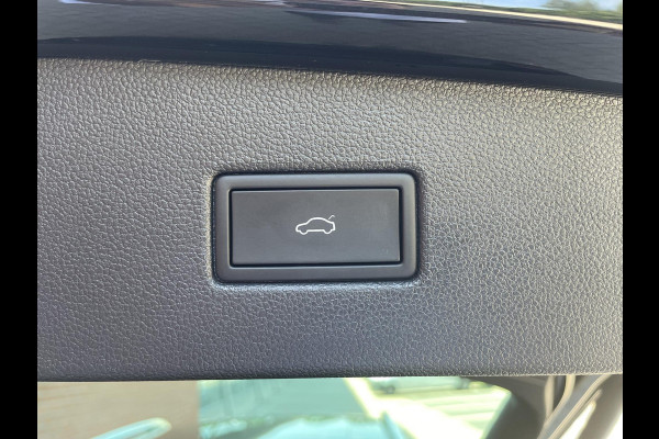 Volkswagen Tiguan 1.5 TSI 150pk DSG Elegance | Navigatie | Apple Carplay/Android Auto | Parkeersensoren | Camera | Adaptive Cruise Control | Stuur-en stoelverwarming | Matrix LED-koplampen | Virtual Cockpit | Getinte ramen | Climate Control | ErgoActive stoelen