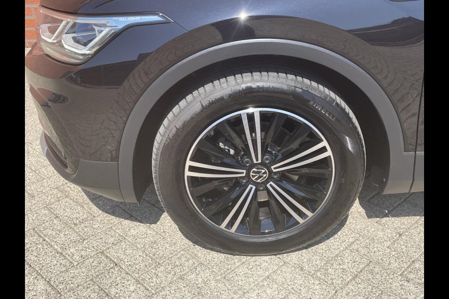 Volkswagen Tiguan 1.5 TSI 150pk DSG Elegance | Navigatie | Apple Carplay/Android Auto | Parkeersensoren | Camera | Adaptive Cruise Control | Stuur-en stoelverwarming | Matrix LED-koplampen | Virtual Cockpit | Getinte ramen | Climate Control | ErgoActive stoelen