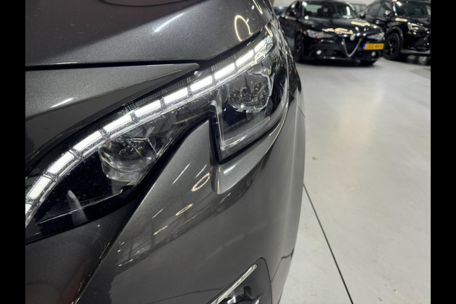 Peugeot 5008 1.6 e-THP GT-Line 7P Garantie Pano Memory Leder Blindspot StoelVW Elek Achterklep ACC Navi Clima Led Lane Rijklaar
