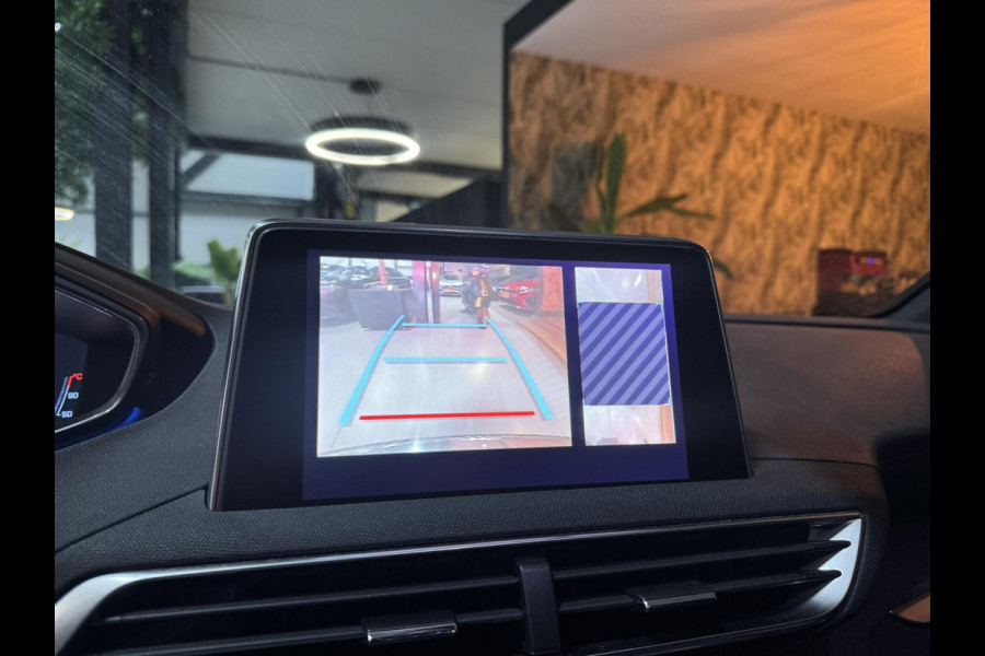 Peugeot 5008 1.6 e-THP GT-Line 7P Garantie Pano Memory Leder Blindspot StoelVW Elek Achterklep ACC Navi Clima Led Lane Rijklaar