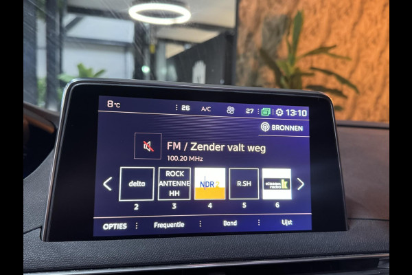 Peugeot 5008 1.6 e-THP GT-Line 7P Garantie Pano Memory Leder Blindspot StoelVW Elek Achterklep ACC Navi Clima Led Lane Rijklaar