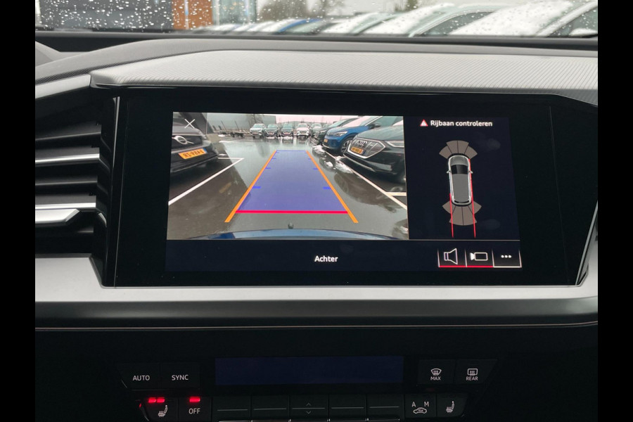 Audi Q4 e-tron 40 Advanced edition 77 kWh|TREKHAAK|ACC|APPLE CARPLAY|CAMERA|STOELVERW|NAVI|INCL BTW|NL-AUTO|1e EIG| NAP|
