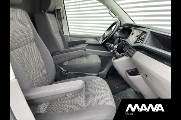 Volkswagen Transporter 2.0 TDI L2H1 Camera Cruise Trekhaak Voorruitverwarming