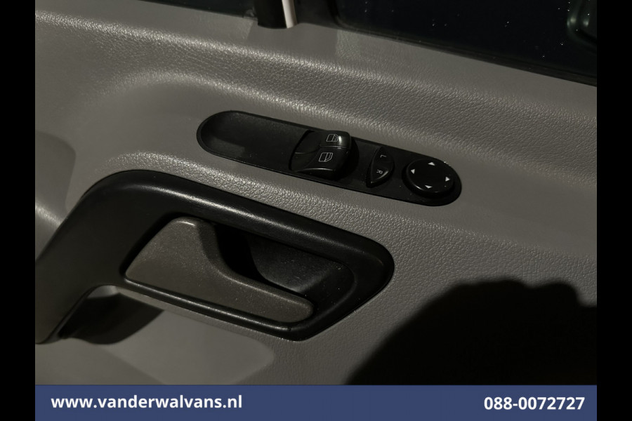 Mercedes-Benz Sprinter 316 CDI 164pk L2H2 Euro6 Airco | 2800kg Trekhaak | Navigatie | Camera | Cruisecontrol Parkeersensoren