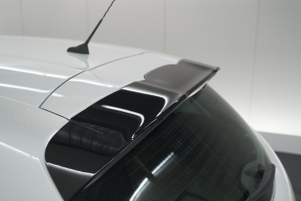 Peugeot 208 PureTech 82 Signature | Parkeersensoren | Apple CarPlay | Navigatie | Airco