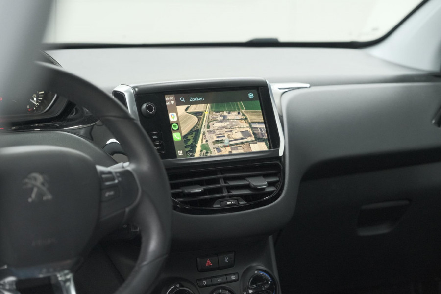 Peugeot 208 PureTech 82 Signature | Parkeersensoren | Apple CarPlay | Navigatie | Airco
