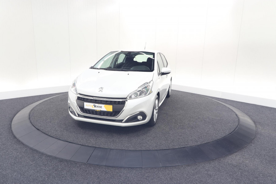 Peugeot 208 PureTech 82 Signature | Parkeersensoren | Apple CarPlay | Navigatie | Airco