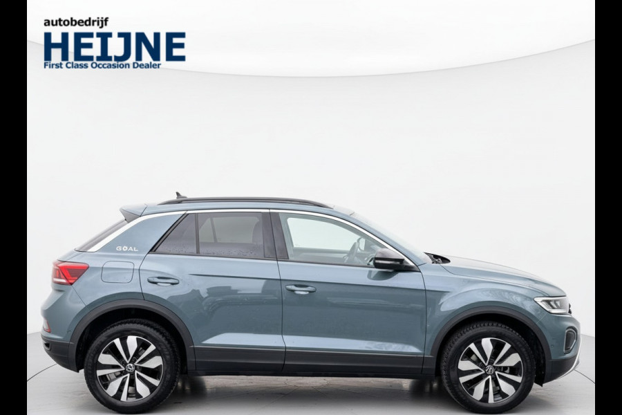 Volkswagen T-Roc TSI 115PK LIFE GOAL EDITION NAVI/CARPLAY/STOELVERWARMING