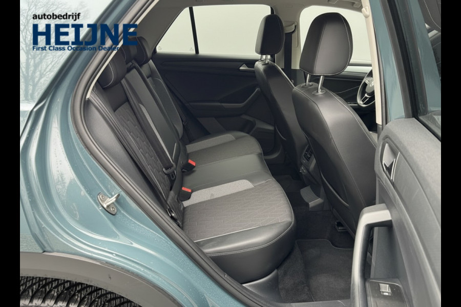 Volkswagen T-Roc TSI 115PK LIFE GOAL EDITION NAVI/CARPLAY/STOELVERWARMING