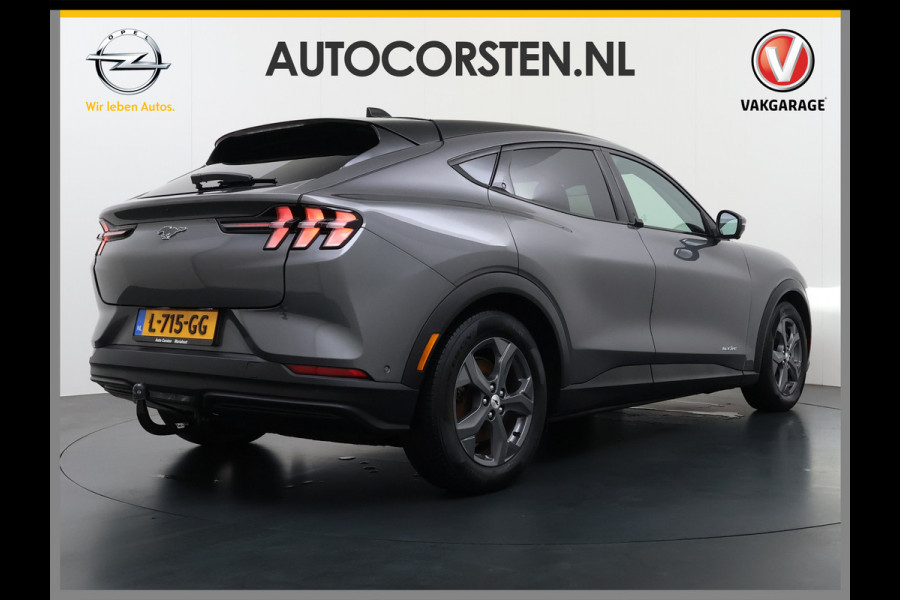 Ford Mustang Mach-E RWD 75kWh Leer (semi-)Autopilot PanoDak Trekhaak 360°Topview-Camera Adaptive-Cruise-Control Apple Carplay B&O®-Hifi 18" E DAB Lane-Assist Keyless-go Autonomous Emergency Braking ESP ASR Verkeersbordherkenning Vermoeidheidsherkenning Dodehoek-Detector 1e Eigenaar Origineel Nederlandse Auto Nieuwprijs €50.424