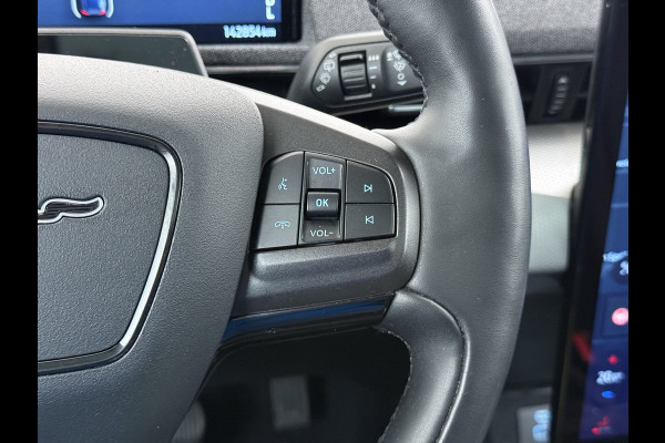 Ford Mustang Mach-E RWD 75kWh Leer (semi-)Autopilot PanoDak Trekhaak 360°Topview-Camera Adaptive-Cruise-Control Apple Carplay B&O®-Hifi 18" E DAB Lane-Assist Keyless-go Autonomous Emergency Braking ESP ASR Verkeersbordherkenning Vermoeidheidsherkenning Dodehoek-Detector 1e Eigenaar Origineel Nederlandse Auto Nieuwprijs €50.424