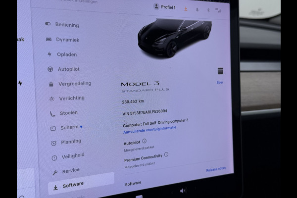 Tesla Model 3 RWD Plus 325PK Lmv 18" AutoPilot Leder Panoramadak Adaptive-Cruise Camera's Elektr.-Stuur+Stoelen+Spiegels+Geheugen+Easy-Entry+V Navi LED ACC DAB Voorverwarmen interieur via App Keyless One-Pedal-Drive Origineel Nederlandse Auto
