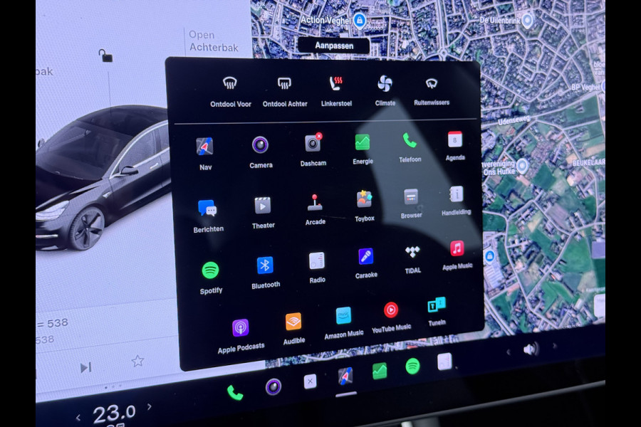 Tesla Model 3 RWD Plus 325PK Lmv 18" AutoPilot Leder Panoramadak Adaptive-Cruise Camera's Elektr.-Stuur+Stoelen+Spiegels+Geheugen+Easy-Entry+V Navi LED ACC DAB Voorverwarmen interieur via App Keyless One-Pedal-Drive Origineel Nederlandse Auto