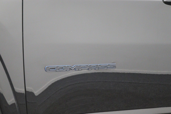 Jeep Compass 4xe 240 Plug-in Hybrid Electric S Leer, Virtual Cockpit, Camera, Stuur-/Stoelverw., Apple Carplay, ACC, 19"