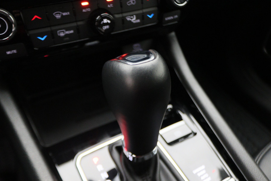 Jeep Compass 4xe 240 Plug-in Hybrid Electric S Leer, Virtual Cockpit, Camera, Stuur-/Stoelverw., Apple Carplay, ACC, 19"