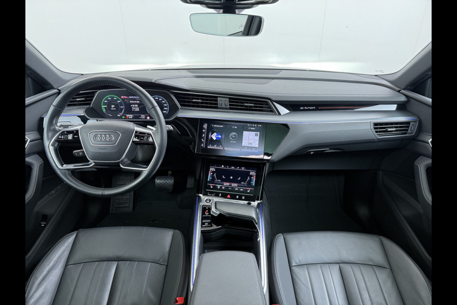 Audi e-tron 50 Quattro 71kWh SOH 90% Leder Camera Panoramadak Adap.Cruise Apple Carplay Android Auto Business Edition Plus Elek.Stoelen Memory Elek.Achterklep Stoelverwarming Led Lmv 21" Optiek-pakket zwart Origineel Nederlandse Auto