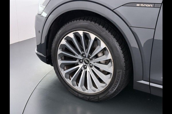 Audi e-tron 50 Quattro 71kWh SOH 90% Leder Camera Panoramadak Adap.Cruise Apple Carplay Android Auto Business Edition Plus Elek.Stoelen Memory Elek.Achterklep Stoelverwarming Led Lmv 21" Optiek-pakket zwart Origineel Nederlandse Auto