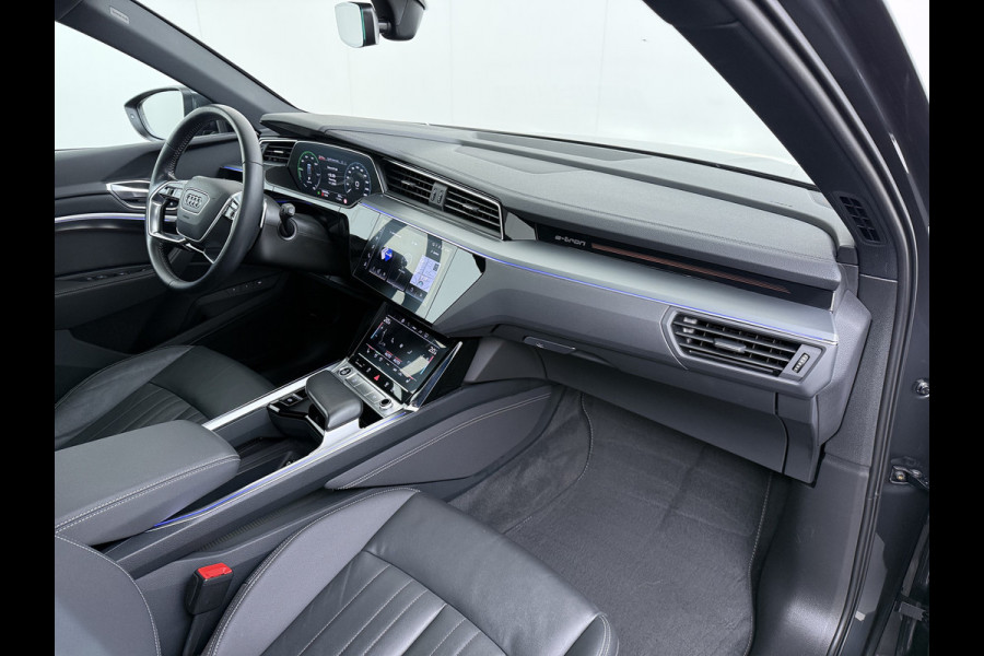 Audi e-tron 50 Quattro 71kWh SOH 90% Leder Camera Panoramadak Adap.Cruise Apple Carplay Android Auto Business Edition Plus Elek.Stoelen Memory Elek.Achterklep Stoelverwarming Led Lmv 21" Optiek-pakket zwart Origineel Nederlandse Auto