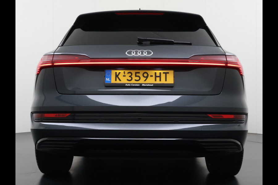 Audi e-tron 50 Quattro 71kWh SOH 90% Leder Camera Panoramadak Adap.Cruise Apple Carplay Android Auto Business Edition Plus Elek.Stoelen Memory Elek.Achterklep Stoelverwarming Led Lmv 21" Optiek-pakket zwart Origineel Nederlandse Auto
