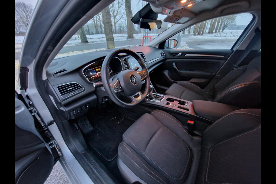 Renault Mégane Estate 1.6 E-Tech Plug-In Hybrid 160 Business Zen|Automaat|LED|53.926KM|Clima|Cruise|