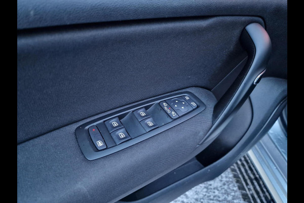 Renault Mégane Estate 1.6 E-Tech Plug-In Hybrid 160 Business Zen|Automaat|LED|53.926KM|Clima|Cruise|