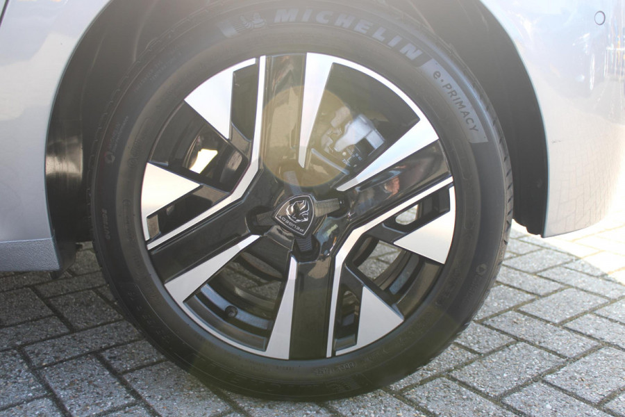 Peugeot 208 1.2 100PK ALLURE | CAMERA VOOR + ACHTER | KEYLESS ENTRY/START | DODEHOEK DETECTIE | NAVIGATIE | DRAADLOZE APPLE CARPLAY/ANDROID AUTO | PARKEERSENSOREN VOOR + ACHTER | ADAPTIVE CRUISE CONTROL | DAB+ RADIO | LED KOPLAMPEN |