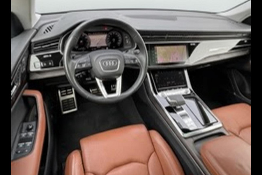 Audi Q8 55 TFSI quattro * S-line * Panoramadak * Dealer onderh. *