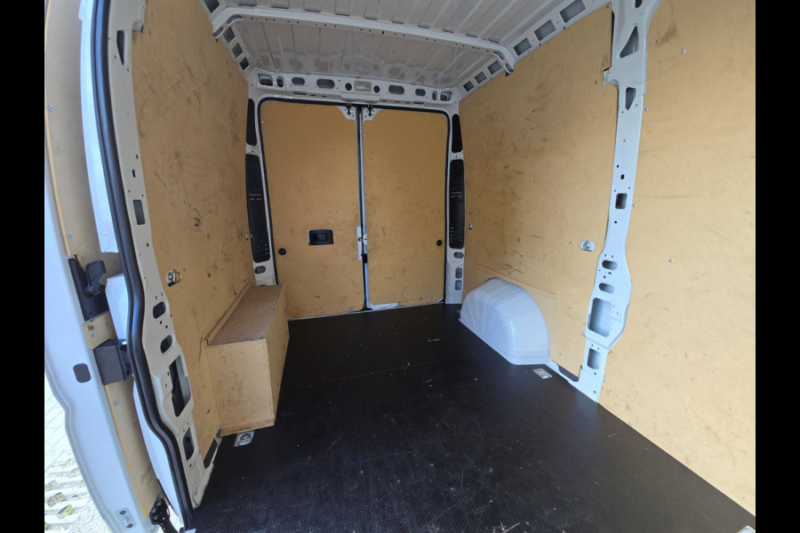 Opel Movano 2.2D 140 L2H2 3.5T - 140 Pk - Euro 6 - ParkeerCamera - Airco - Cruise Control