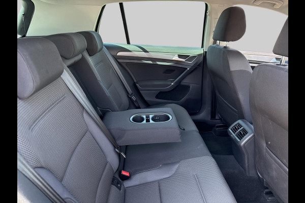Volkswagen Golf 1.5 TSI Comfortline Business  | 130PK | adaptive cruise | trekhaak | Apple Carplay/Android Auto