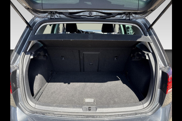 Volkswagen Golf 1.5 TSI Comfortline Business  | 130PK | adaptive cruise | trekhaak | Apple Carplay/Android Auto