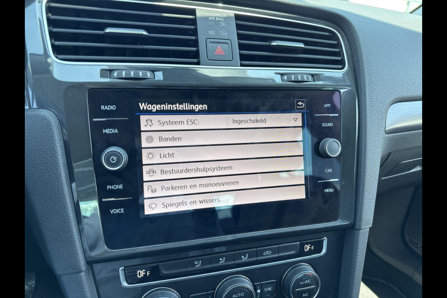 Volkswagen Golf 1.5 TSI Comfortline Business  | 130PK | adaptive cruise | trekhaak | Apple Carplay/Android Auto