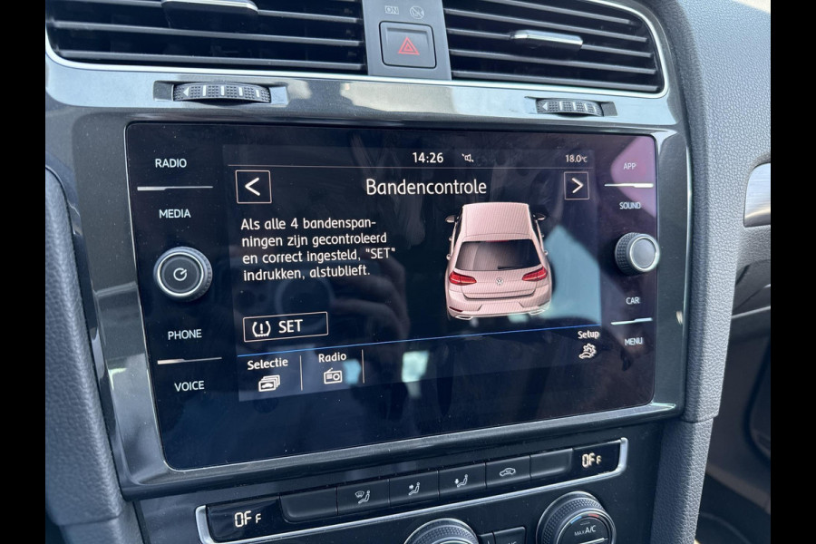 Volkswagen Golf 1.5 TSI Comfortline Business  | 130PK | adaptive cruise | trekhaak | Apple Carplay/Android Auto