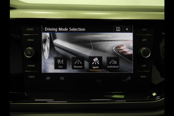 Volkswagen Polo 1.0 TSI Comfortline Business NAVI/CLIMA/CAMERA/17"LMV!