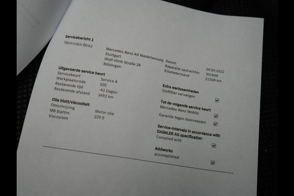 Mercedes-Benz GLC 300e 4MATIC Premium Plug In Hybrid 320pk Dealer O.H. PHEV | Trekhaak Af Fabriek | Panodak | Camera | Lederen Sportstoelen Verwarmd | Sfeerverlichting | Apple Carplay | Sidesteps | Navigatie | DAB |