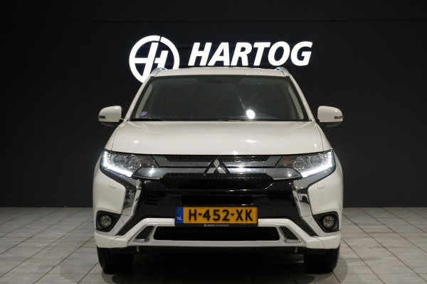 Mitsubishi Outlander 2.4 PHEV Pure + TREKHAAK / CARPLAY / CAMERA / STOELVERWARMING /