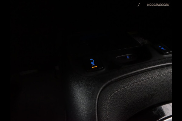 Toyota Corolla Touring Sports 2.0 Hybrid Business Plus Sport (LED VERLICHTING,KEYLESS,STOELVERWARMING,CAMERA,ADAPTIVE CRUISE)