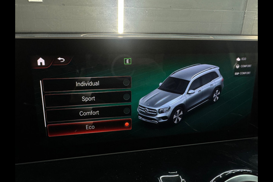 Mercedes-Benz Glb 250 4MATIC AMG Pano|Memory|Burmester|Keyless