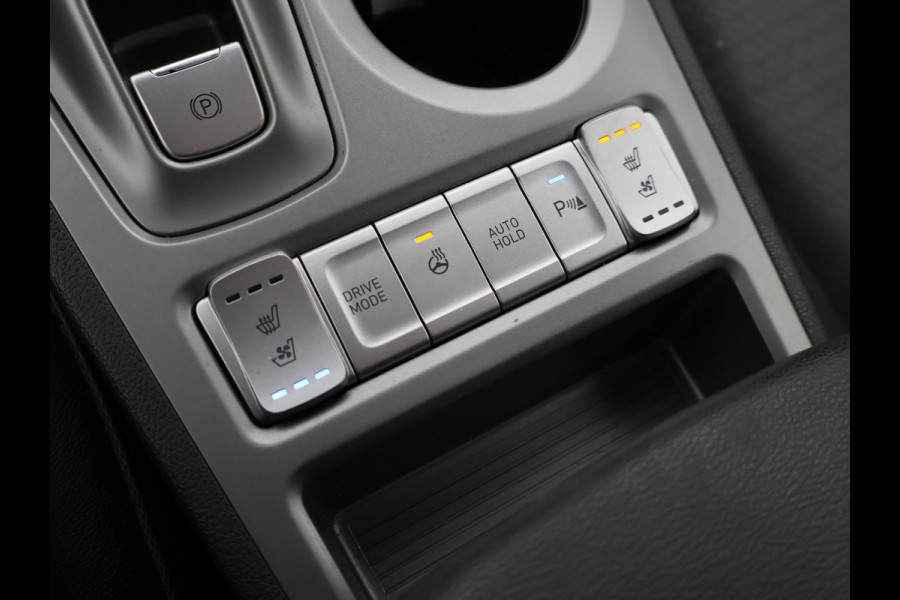 Hyundai Kona EV PREMIUM SKY 64 KWH + SCHUIFDAK | LEDER | TREKHAAK | STOELVENTILATIE | HEAD-UP | CAMERA | ADAPTIVE CRUISE CONTROL