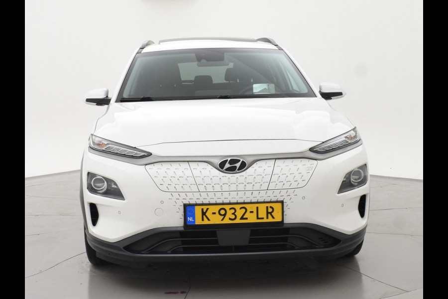 Hyundai Kona EV PREMIUM SKY 64 KWH + SCHUIFDAK | LEDER | TREKHAAK | STOELVENTILATIE | HEAD-UP | CAMERA | ADAPTIVE CRUISE CONTROL
