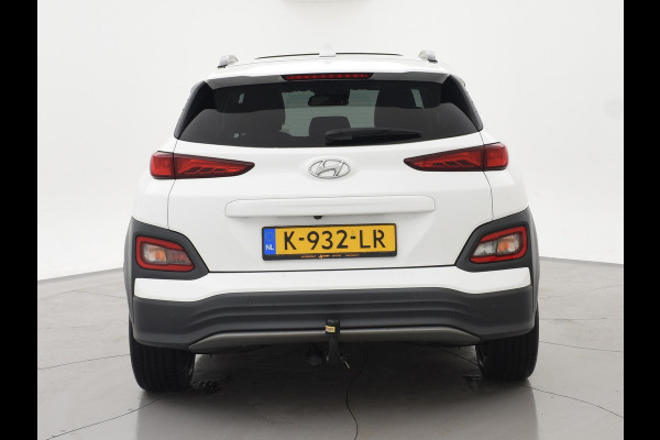 Hyundai Kona EV PREMIUM SKY 64 KWH + SCHUIFDAK | LEDER | TREKHAAK | STOELVENTILATIE | HEAD-UP | CAMERA | ADAPTIVE CRUISE CONTROL