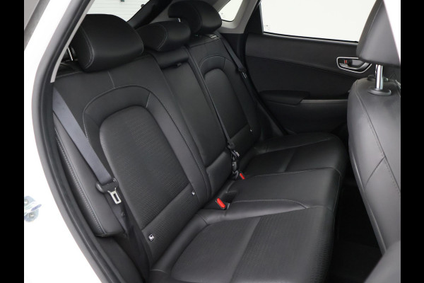 Hyundai Kona EV PREMIUM SKY 64 KWH + SCHUIFDAK | LEDER | TREKHAAK | STOELVENTILATIE | HEAD-UP | CAMERA | ADAPTIVE CRUISE CONTROL