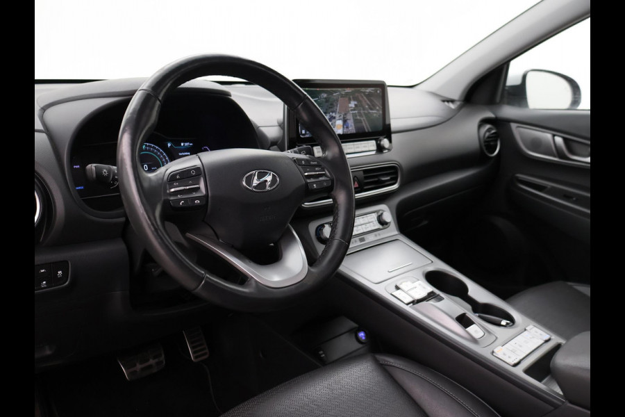 Hyundai Kona EV PREMIUM SKY 64 KWH + SCHUIFDAK | LEDER | TREKHAAK | STOELVENTILATIE | HEAD-UP | CAMERA | ADAPTIVE CRUISE CONTROL