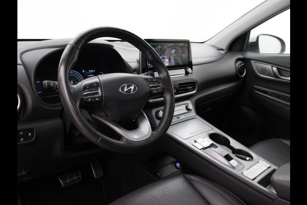 Hyundai Kona EV PREMIUM SKY 64 KWH + SCHUIFDAK | LEDER | TREKHAAK | STOELVENTILATIE | HEAD-UP | CAMERA | ADAPTIVE CRUISE CONTROL