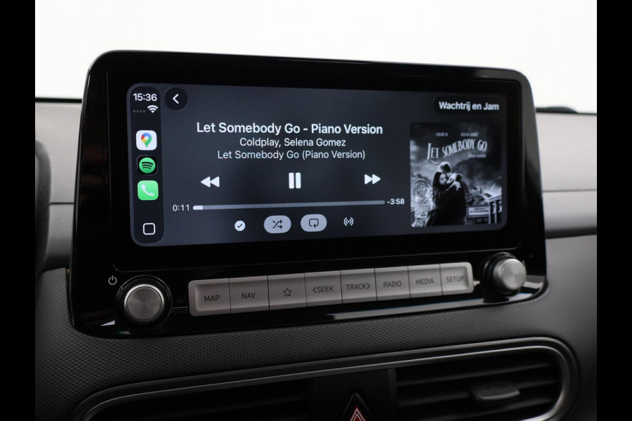 Hyundai Kona EV PREMIUM SKY 64 KWH + SCHUIFDAK | LEDER | TREKHAAK | STOELVENTILATIE | HEAD-UP | CAMERA | ADAPTIVE CRUISE CONTROL