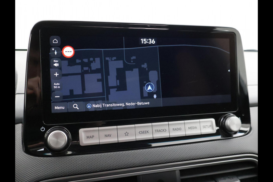 Hyundai Kona EV PREMIUM SKY 64 KWH + SCHUIFDAK | LEDER | TREKHAAK | STOELVENTILATIE | HEAD-UP | CAMERA | ADAPTIVE CRUISE CONTROL