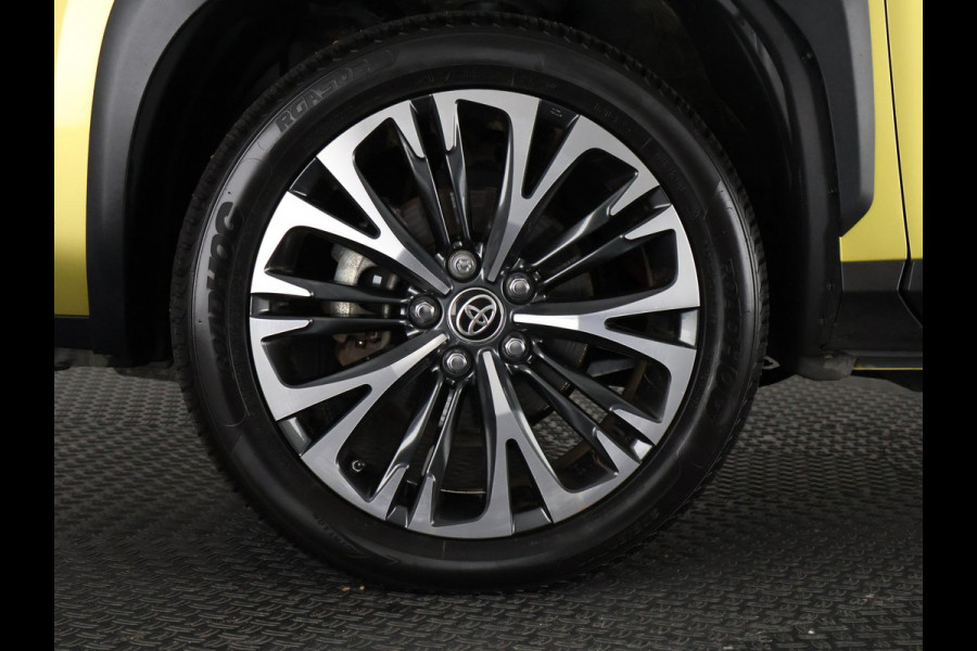 Toyota Yaris Cross 1.5 HYBRIDE EXECUTIVE BI-TONE GARANTIE TOT 9-2032 DODE HOEK DETECTIE.STOEL VERWARMING.TREKHAAK