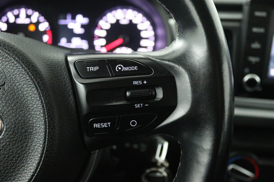 Kia Rio 1.0 TGDI DynamicLine (ACHTERUITRIJCAMERA, NAVIGATIE, CRUISE CONTROL,CARPLAY, PARKEERSENSOREN, 1e EIGENAAR,)