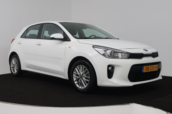 Kia Rio 1.0 TGDI DynamicLine (ACHTERUITRIJCAMERA, NAVIGATIE, CRUISE CONTROL,CARPLAY, PARKEERSENSOREN, 1e EIGENAAR,)