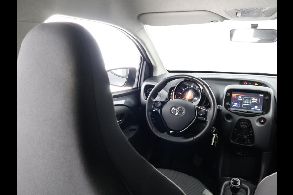 Toyota Aygo 1.0 VVT-i X-PLAY AUTOMAAT GARANTIE TOT 10-2031 BIJNA 2022. APPLE CARPLAY & ANDROID AUTO . ACHTERUITRIJ CAMERA .